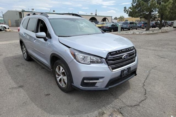 фото Subaru Ascent Premium