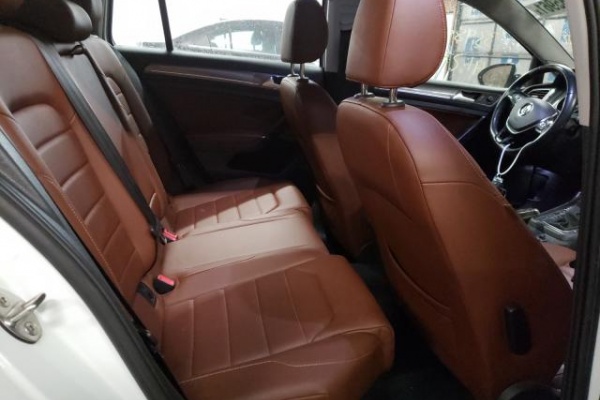 фото Volkswagen golf ALLTRACK S