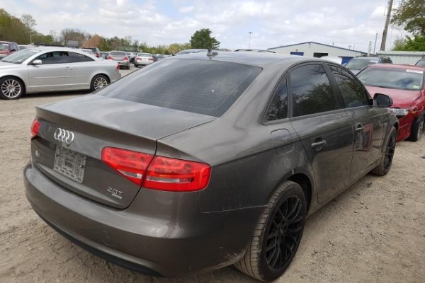 фото Audi A4 Premium