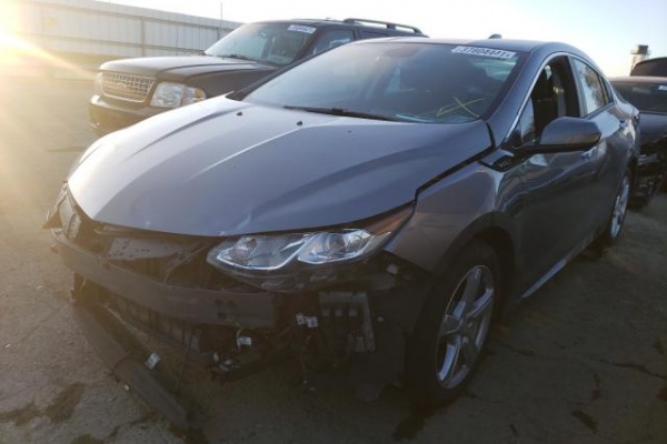 фото Chevrolet Volt LT