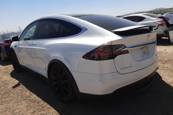 фото Tesla MODEL X