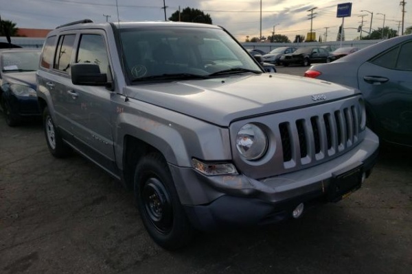 фото Jeep Patriot SPORT