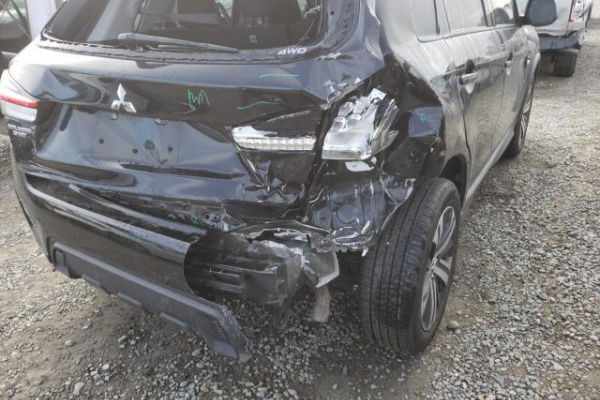 фото MITSUBISHI OUTLANDER