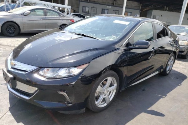 фото Chevrolet Volt LT