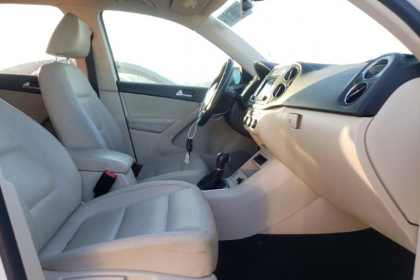 фото VOLKSWAGEN TIGUAN S