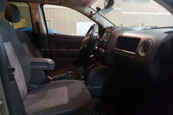 фото jeep  COMPASS LATITUDE