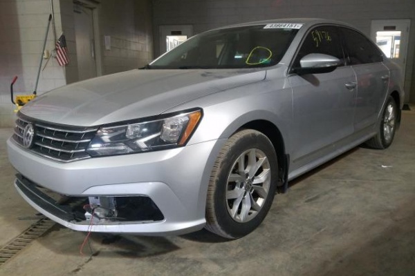 фото Volkswagen Passat S