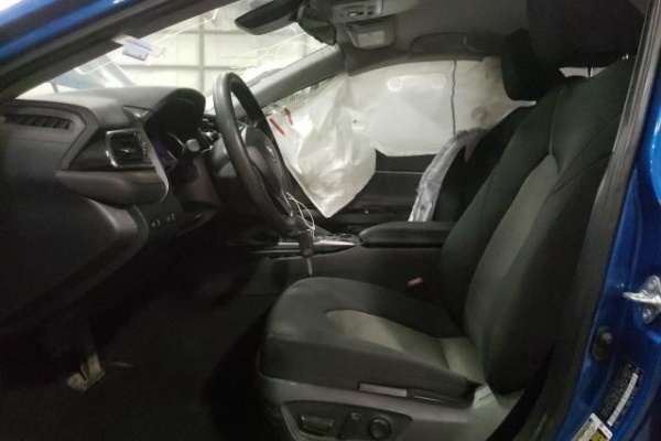 фото Toyota Camry LE