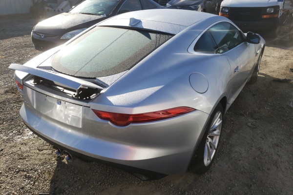 фото Jaguar F-TYPE