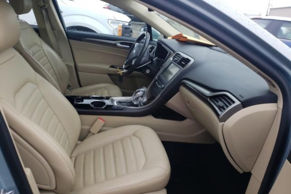 фото Ford Fusion SE HYBRID