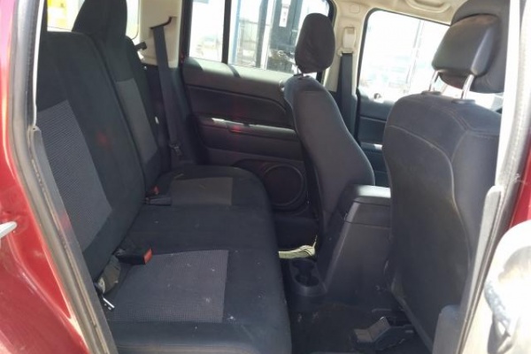 фото jeep  PATRIOT SPORT