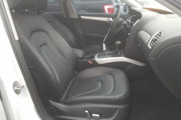 фото Audi A4 Premium