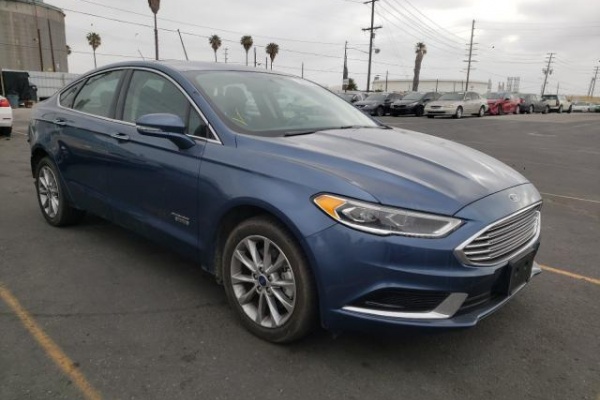 фото Ford Fusion TITANIUM PHEV