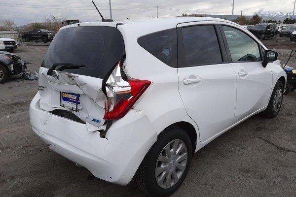 фото Nissan Versa Note