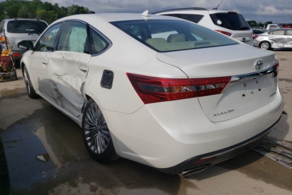 фото Toyota AVALON XLE