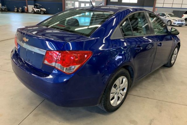 фото Chevrolet Cruze LS
