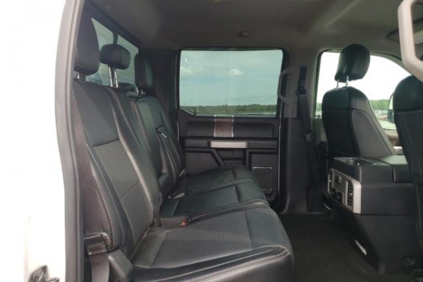 фото Ford F-150 SUPER DUTY