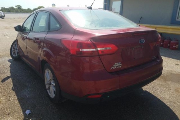 фото Ford Focus SE