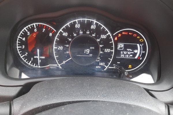 фото Nissan Versa Note