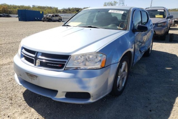 фото Dodge AVENGER SE