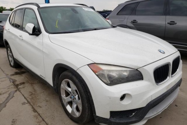 фото BMW X1 SDRIVE28I