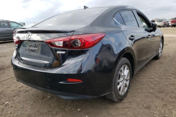 фото Mazda 3 GRAND TOURING