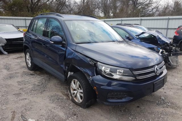 фото Volkswagen TIGUAN