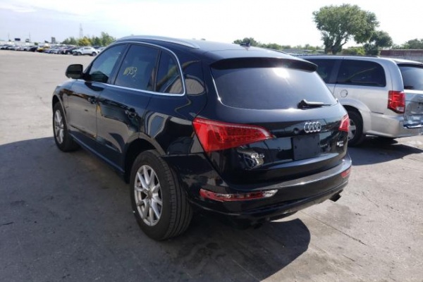 фото Audi Q5 PREMIUM