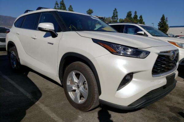 фото Toyota HIGHLANDER HYBRID LE