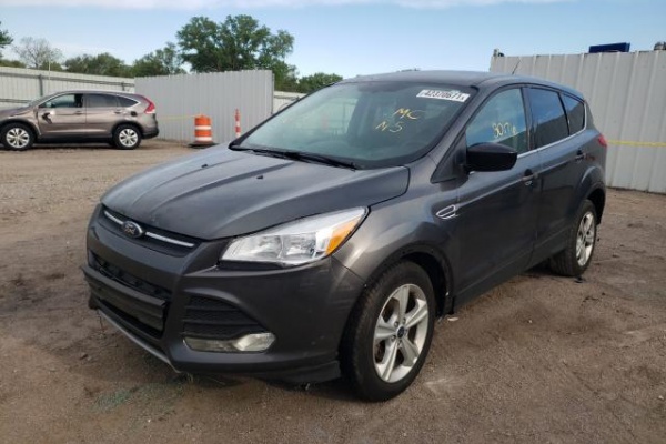 фото Ford Escape SE