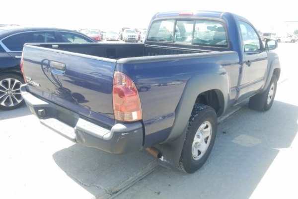 фото TOYOTA TACOMA