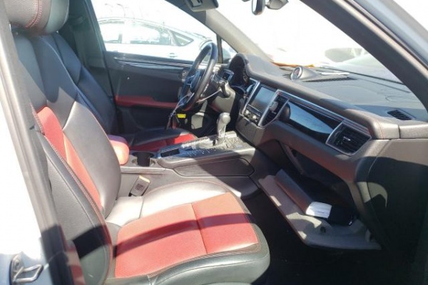 фото Porshe Macan S