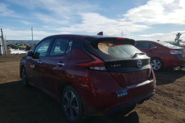 фото Nissan Leaf S
