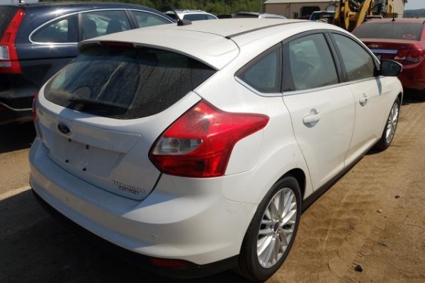 фото Ford Focus TITANIUM