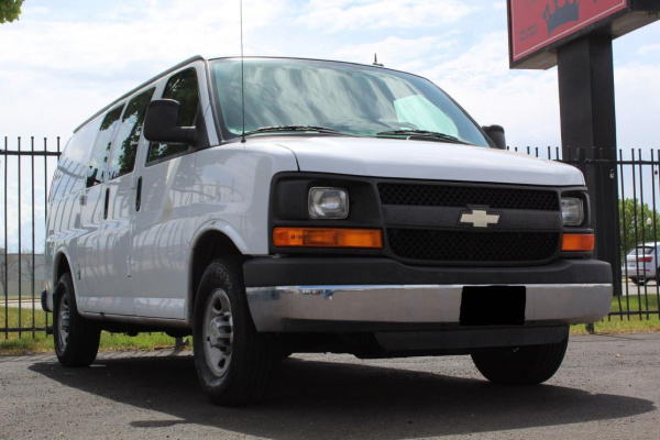 фото CHEVROLET EXPRESS G2500