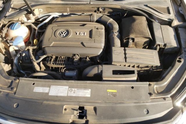 фото Volkswagen Passat SE