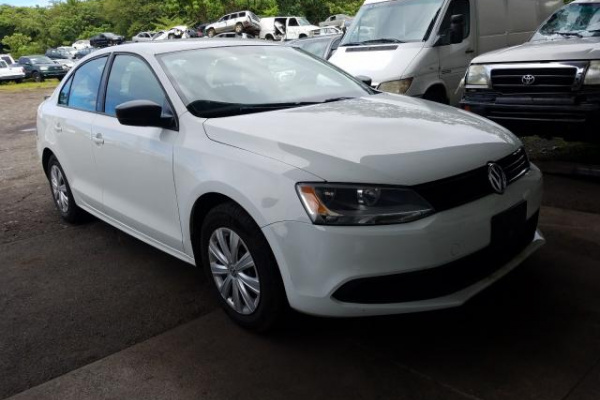 фото Volkswagen Jetta BASE