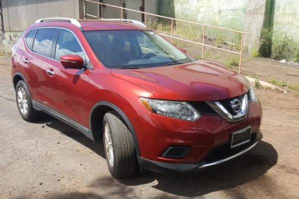 фото Nissan ROGUE S