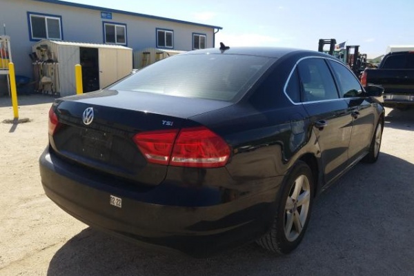 фото Volkswagen Passat S