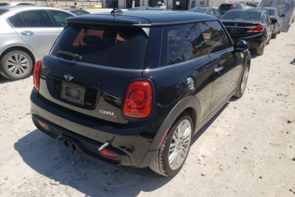 фото Mini COOPER S