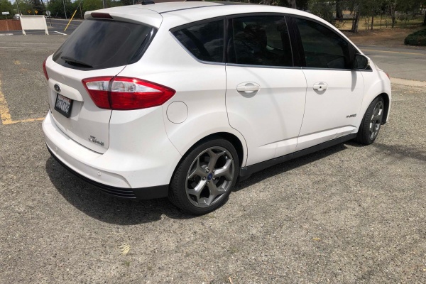 фото Ford C-MAX SEL