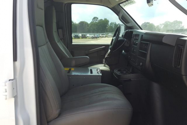 фото CHEVROLET EXPRESS G2500