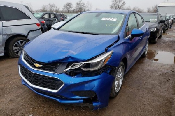 фото Chevrolet Cruze LT