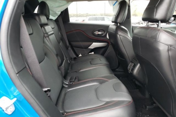 фото jeep CHEROKEE TRAILHAWK