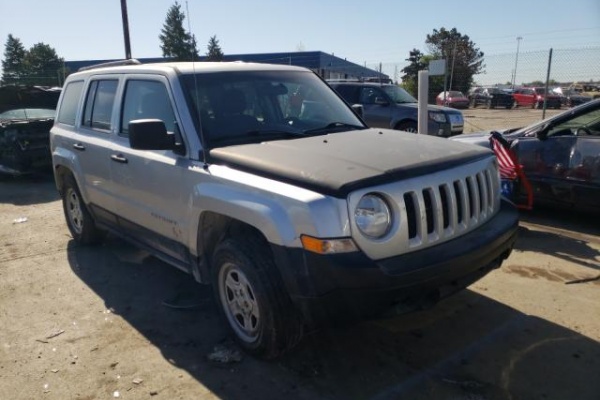 фото jeep PATRIOT SPORT