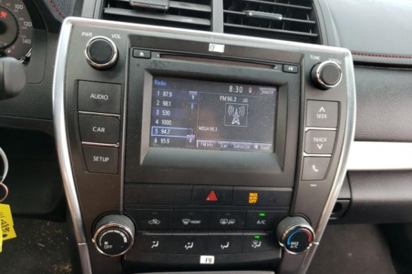 фото Toyota Camry LE