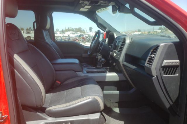 фото Ford F-150 RAPTOR