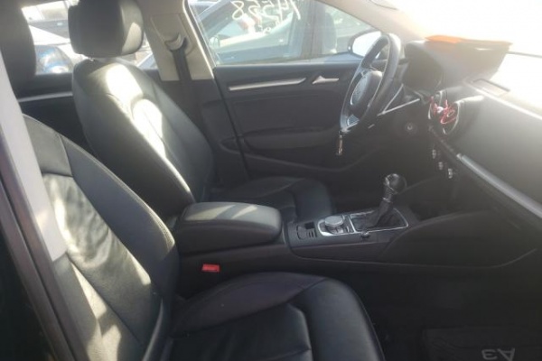 фото Audi A3 Premium