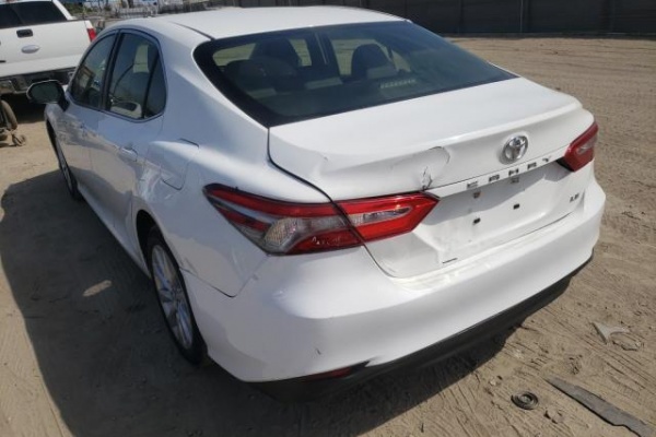 фото Toyota Camry L