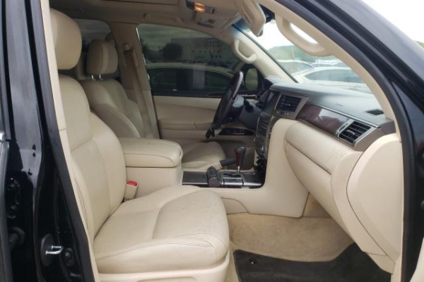 фото LEXUS LX 570